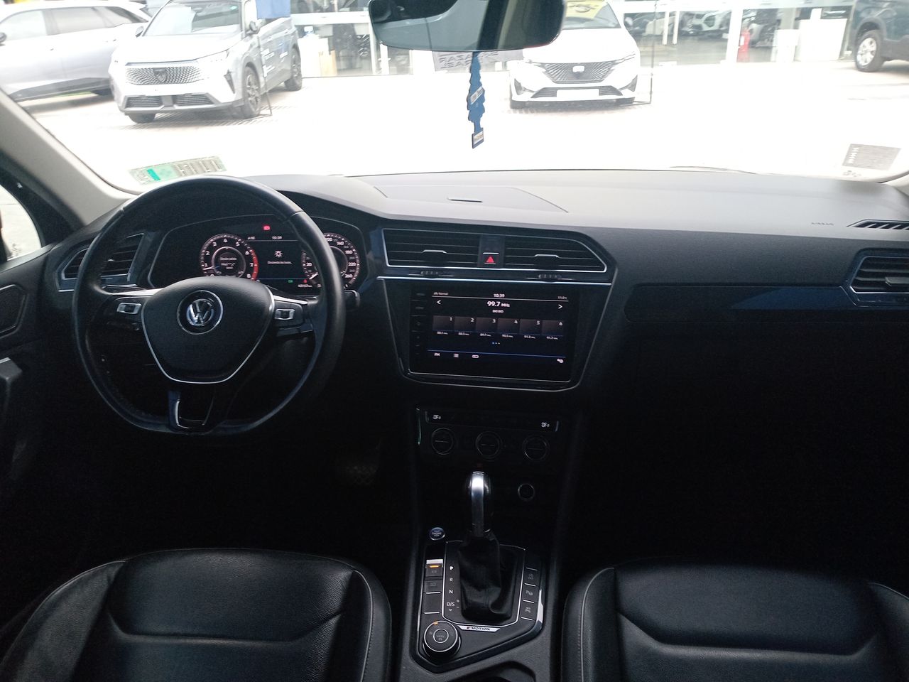 VOLKSWAGEN - 1