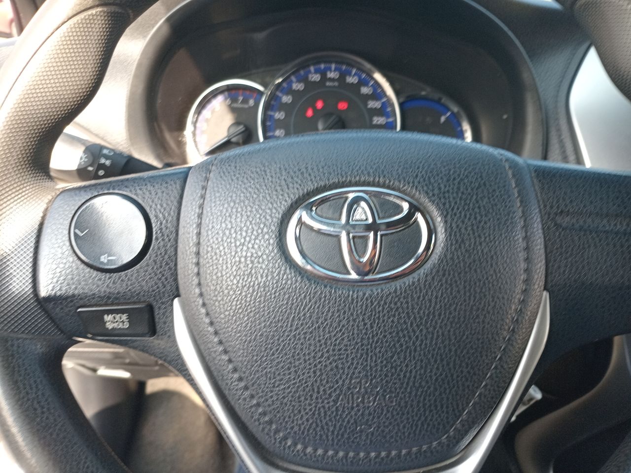 TOYOTA - 16