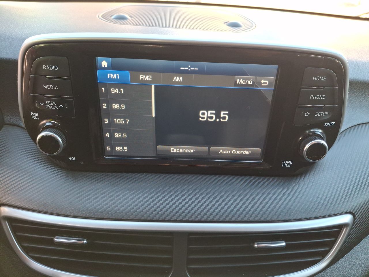 HYUNDAI - 20