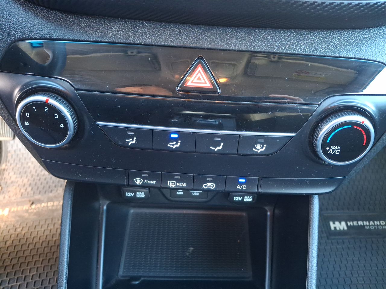 HYUNDAI - 22