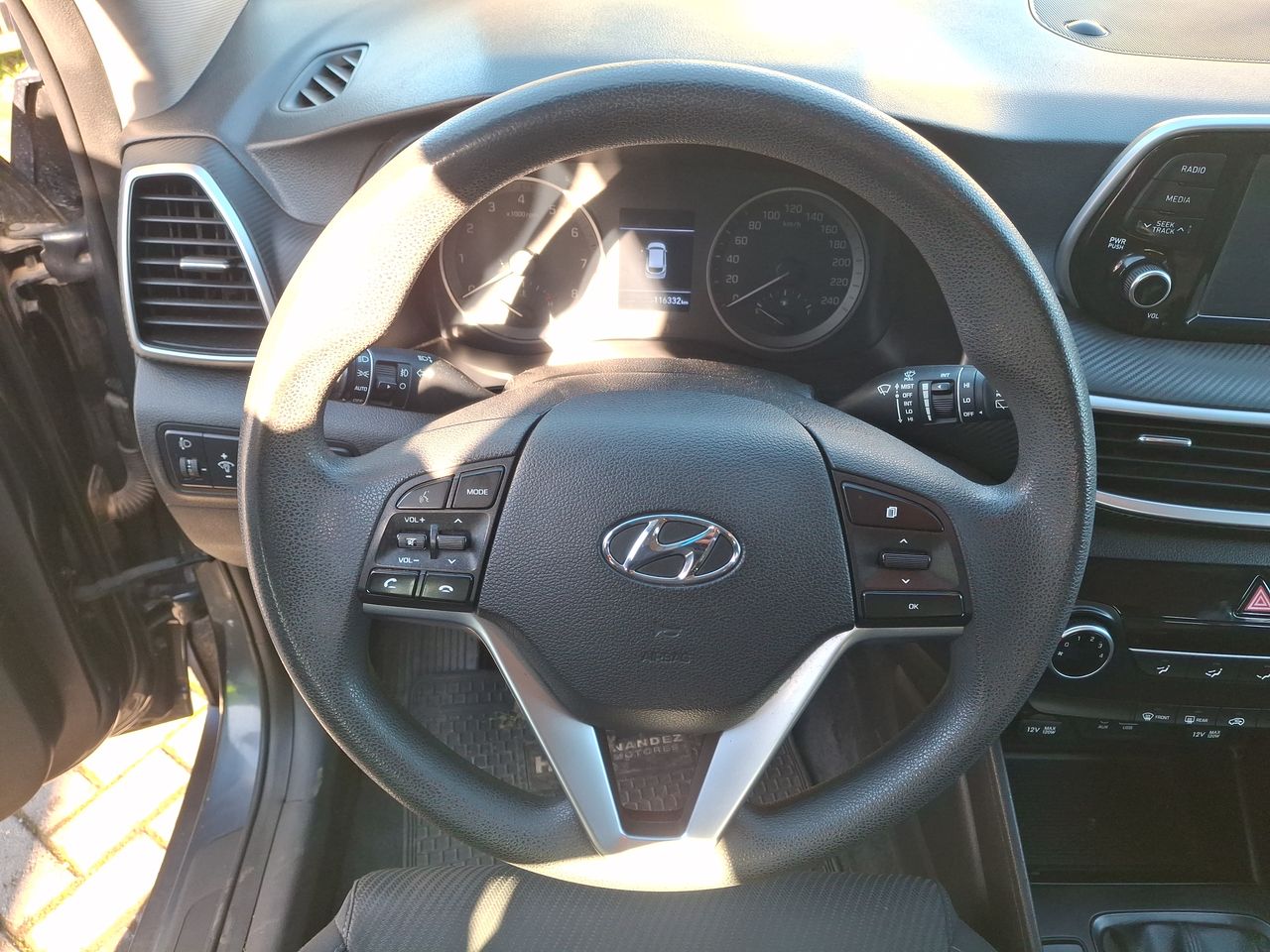 HYUNDAI - 17