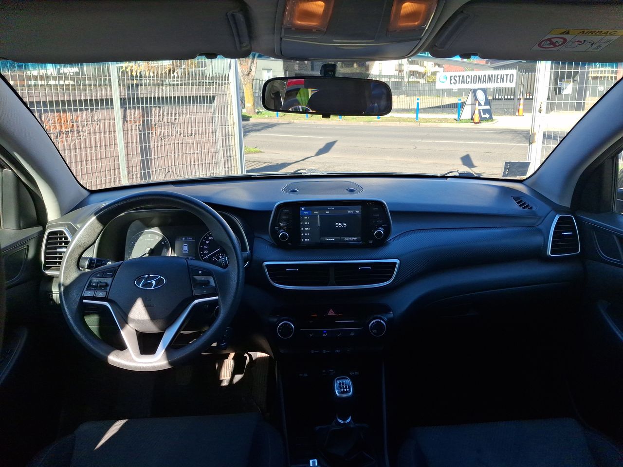HYUNDAI - 1