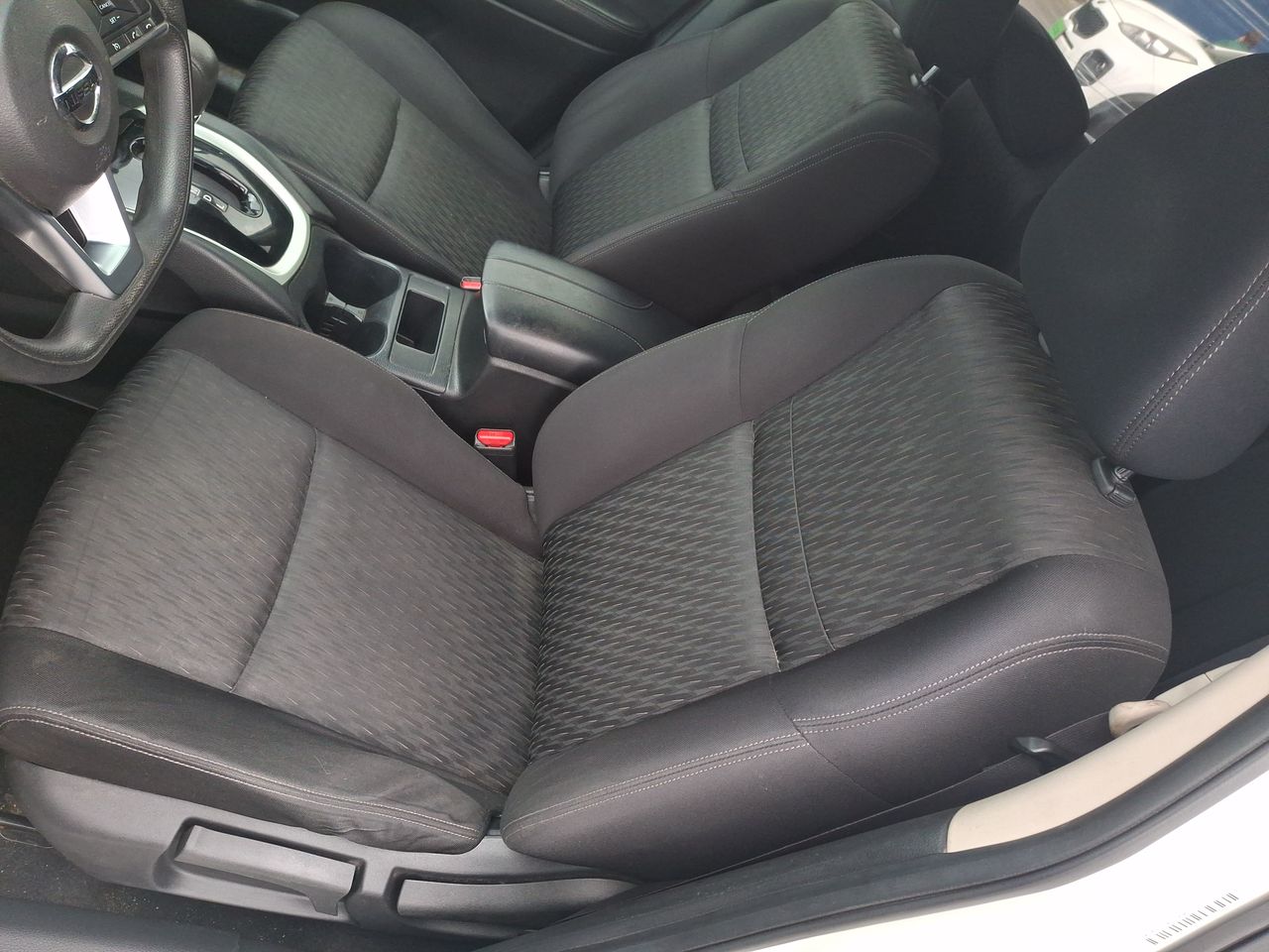 Nissan X-Trail — foto 24 de 36