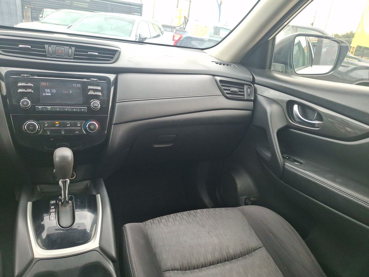 Nissan X-Trail — foto 11 de 36