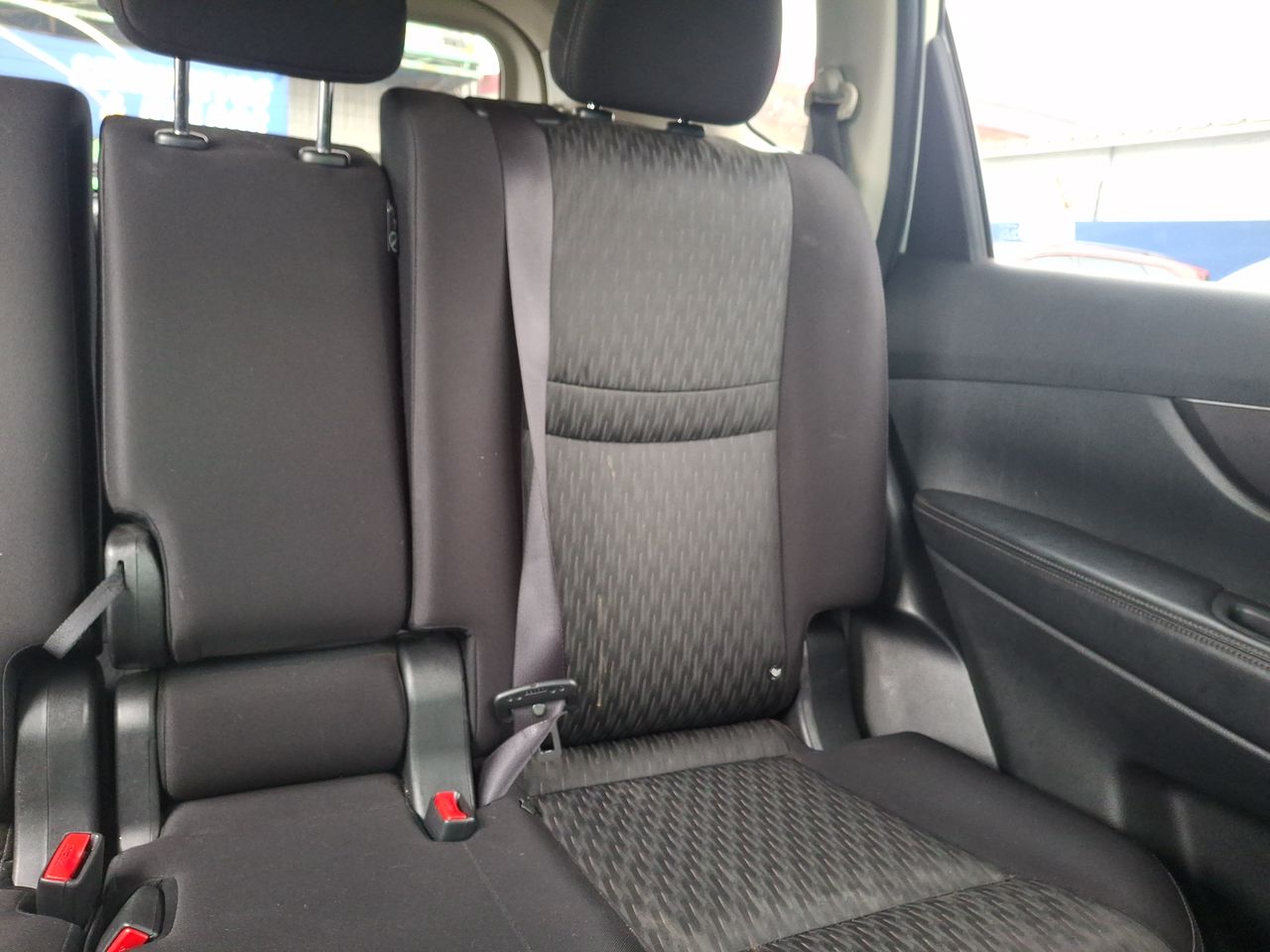 Nissan X-Trail — foto 15 de 36
