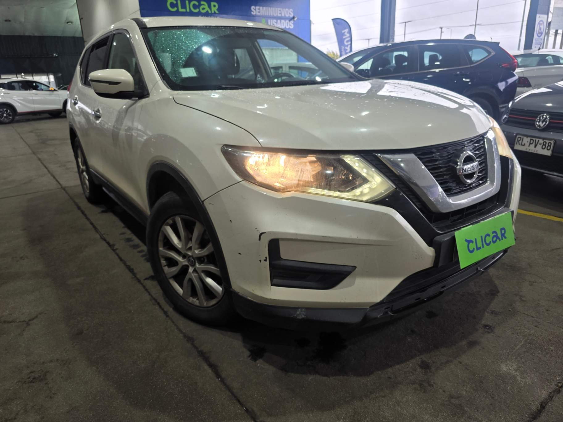 NISSAN - 0