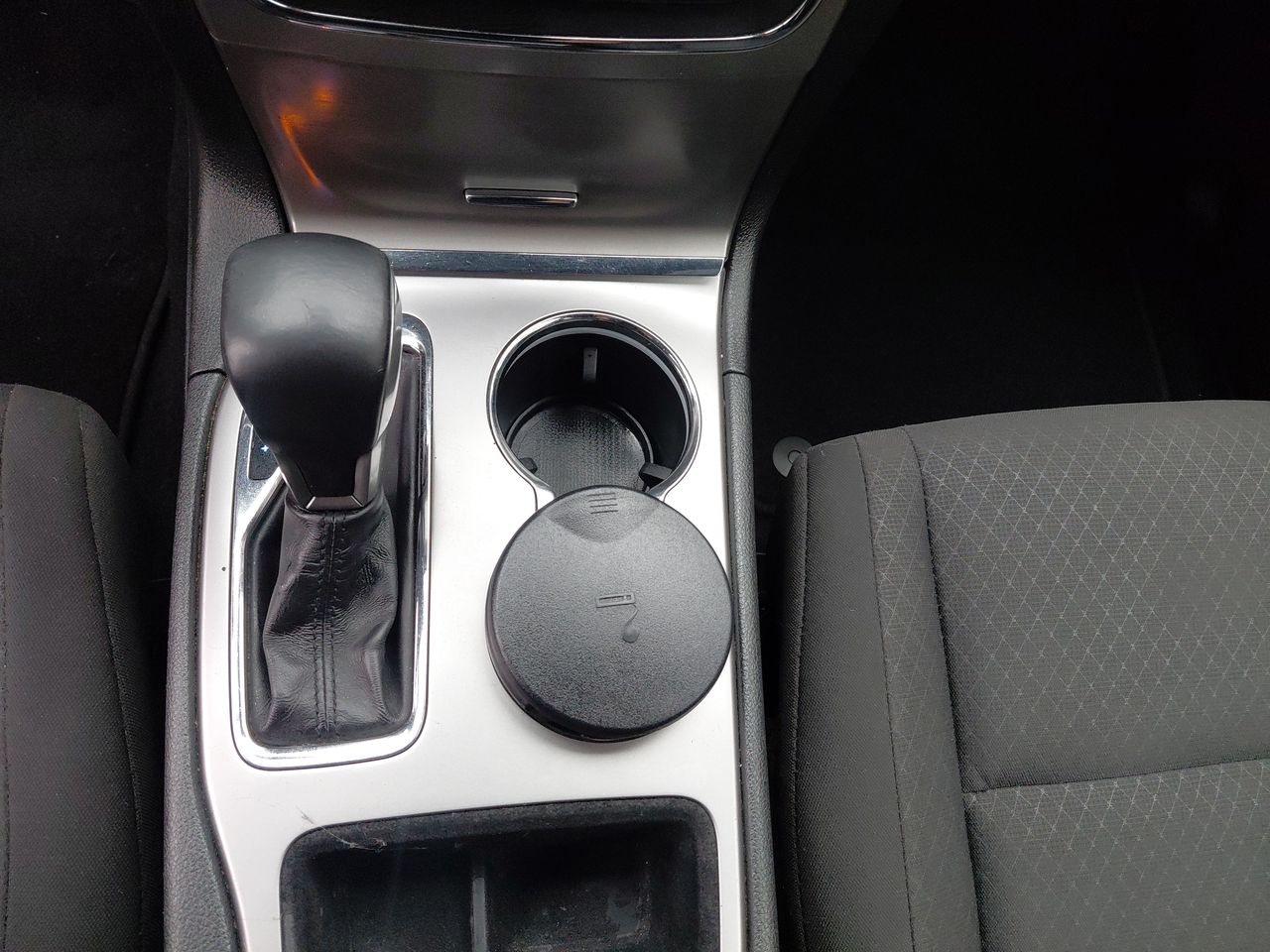 Jeep Grand Cherokee — foto 23 de 27