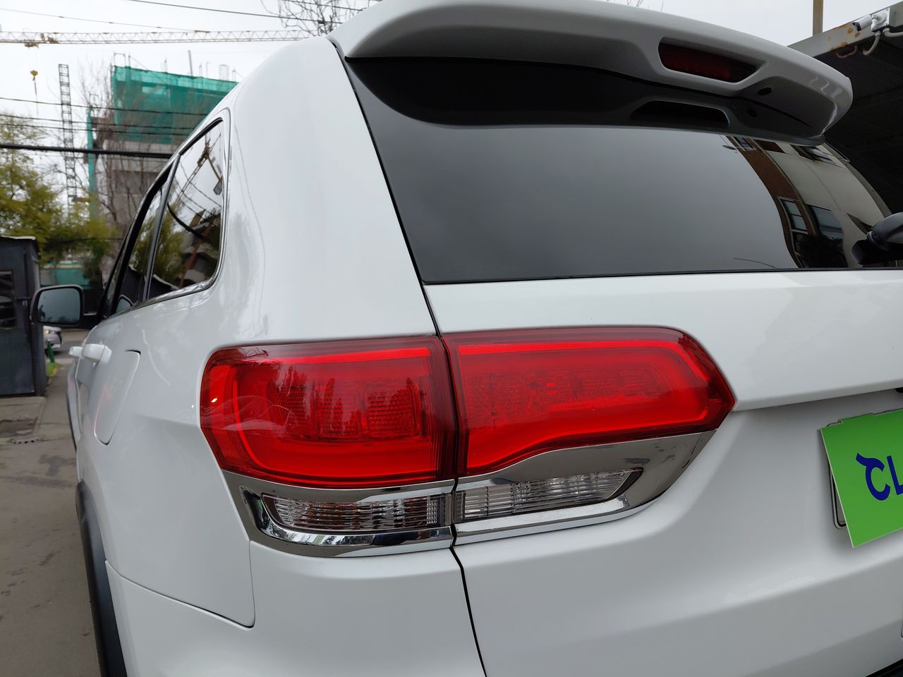 Jeep Grand Cherokee — foto 12 de 27