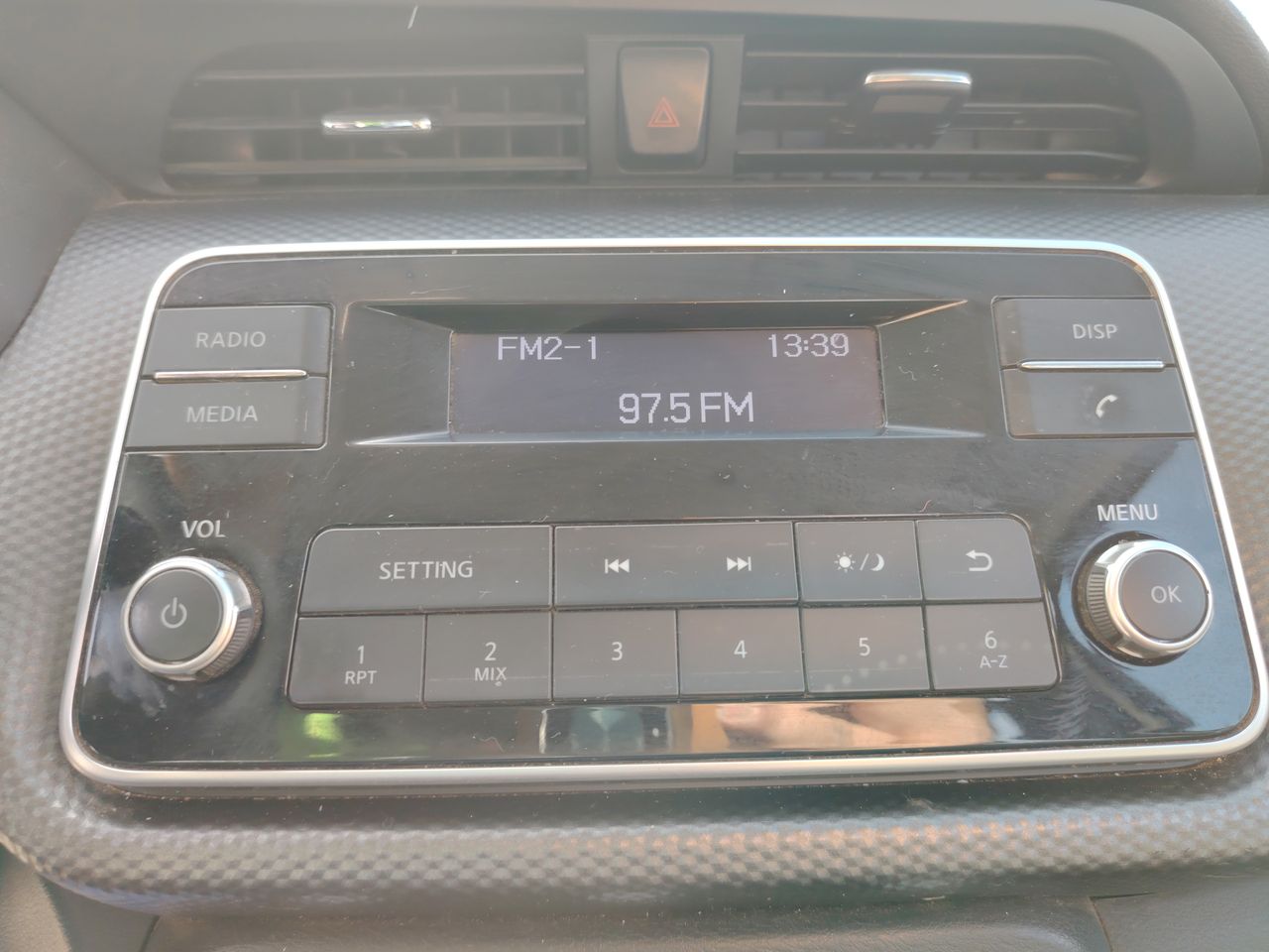 NISSAN - 25