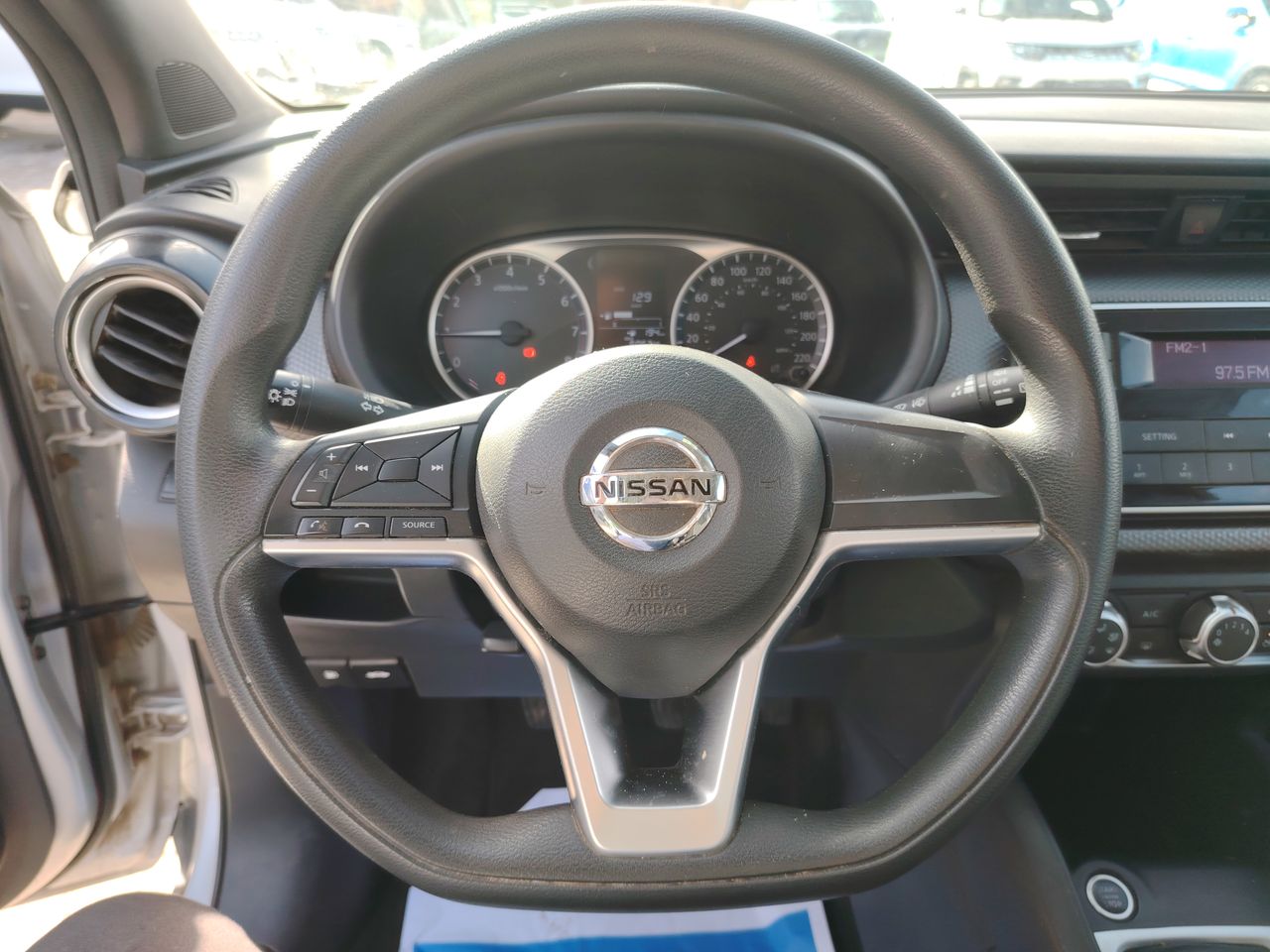 NISSAN - 22