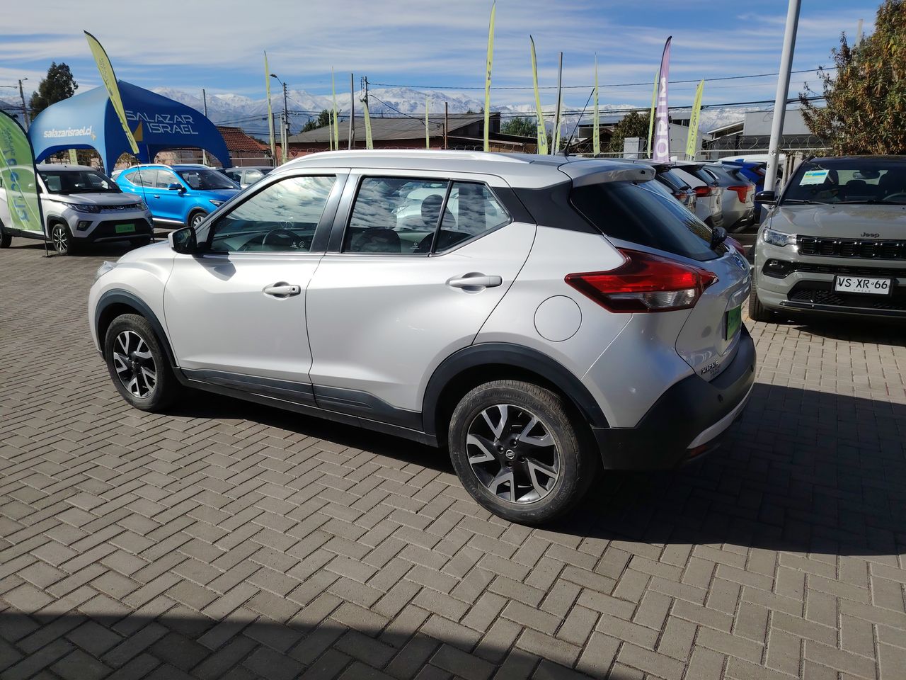 NISSAN - 4