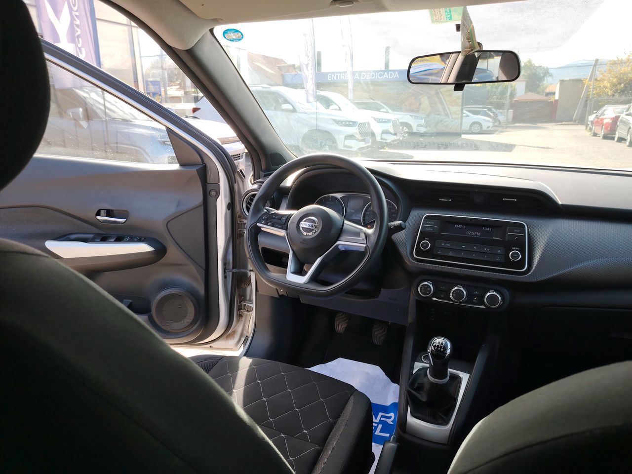 NISSAN - 14