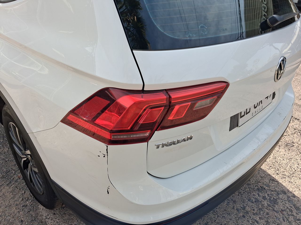 VOLKSWAGEN - 11