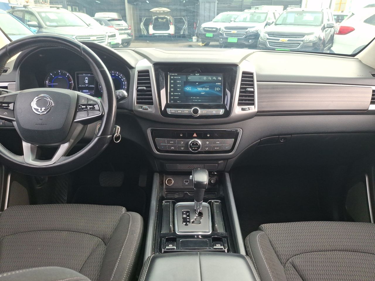 SSANGYONG - 31