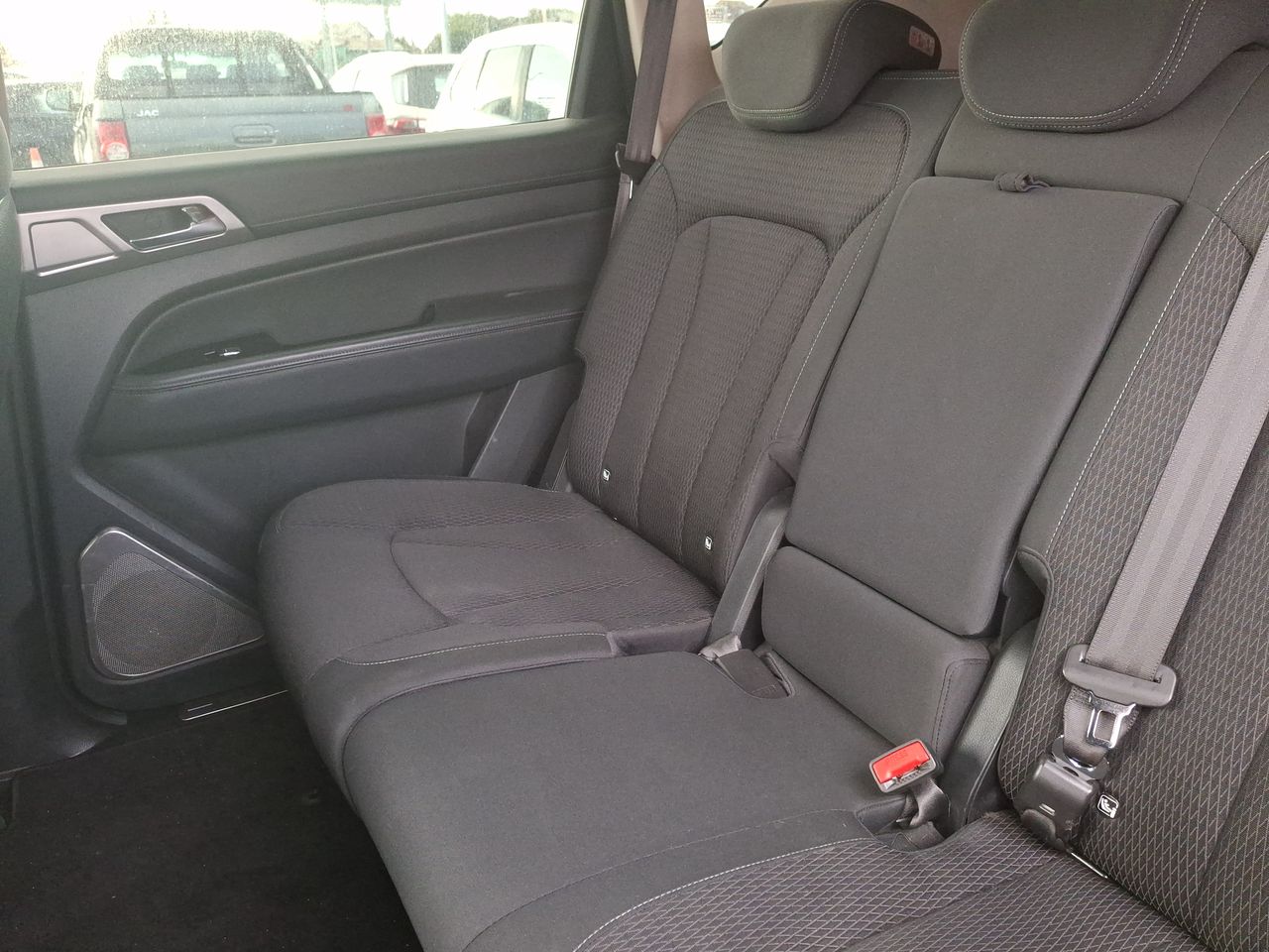 SSANGYONG - 12
