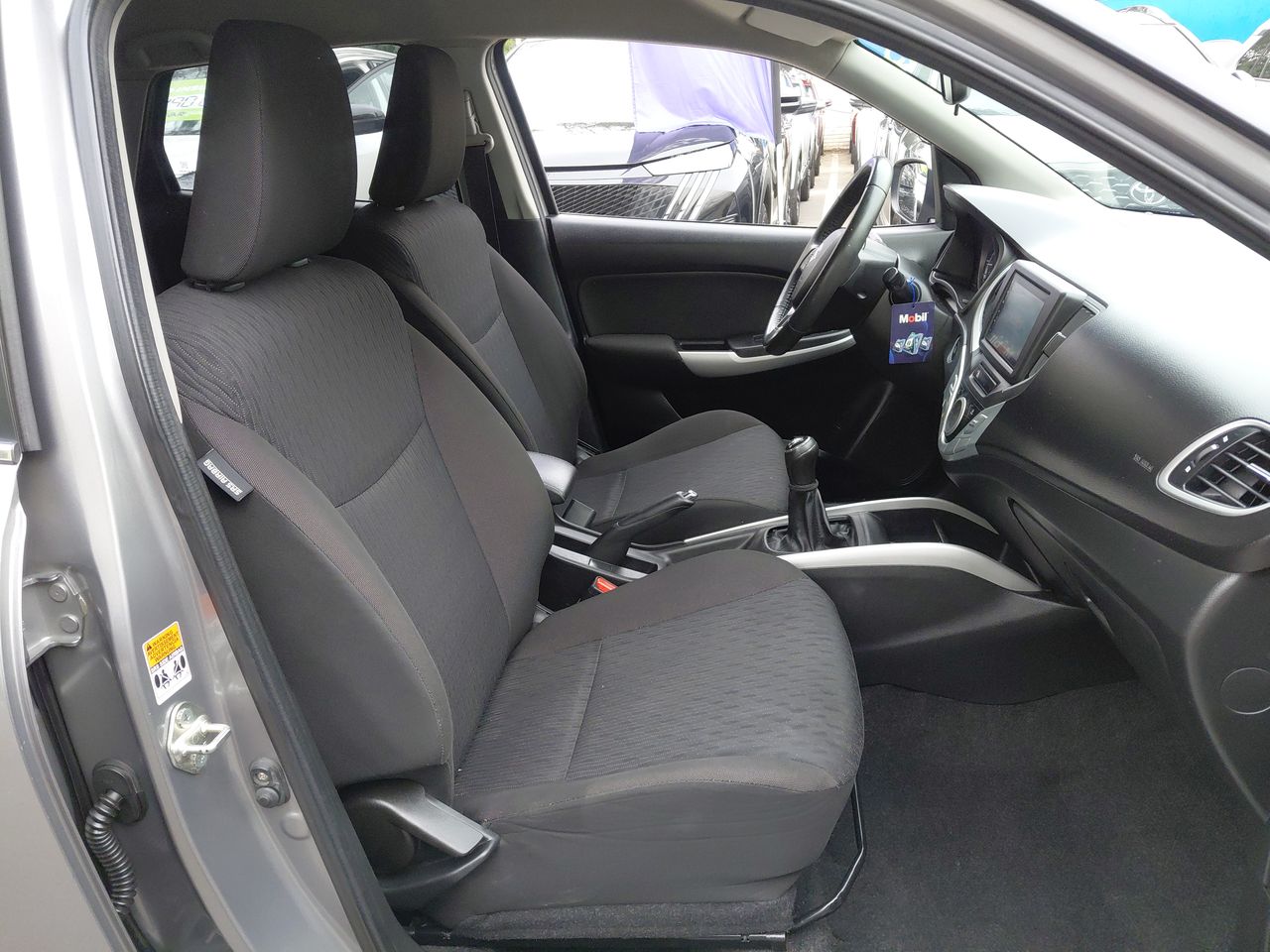 Suzuki Baleno — foto 25 de 28