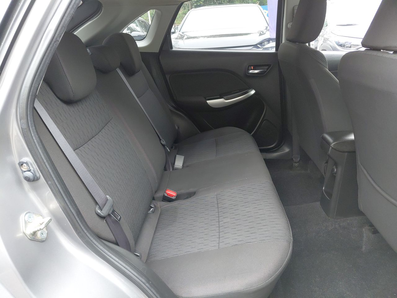 Suzuki Baleno — foto 27 de 28