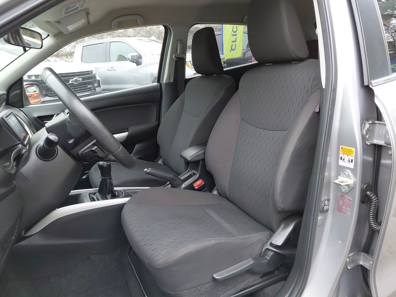 Suzuki Baleno — foto 16 de 28