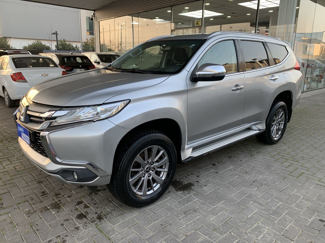 MITSUBISHI - 3