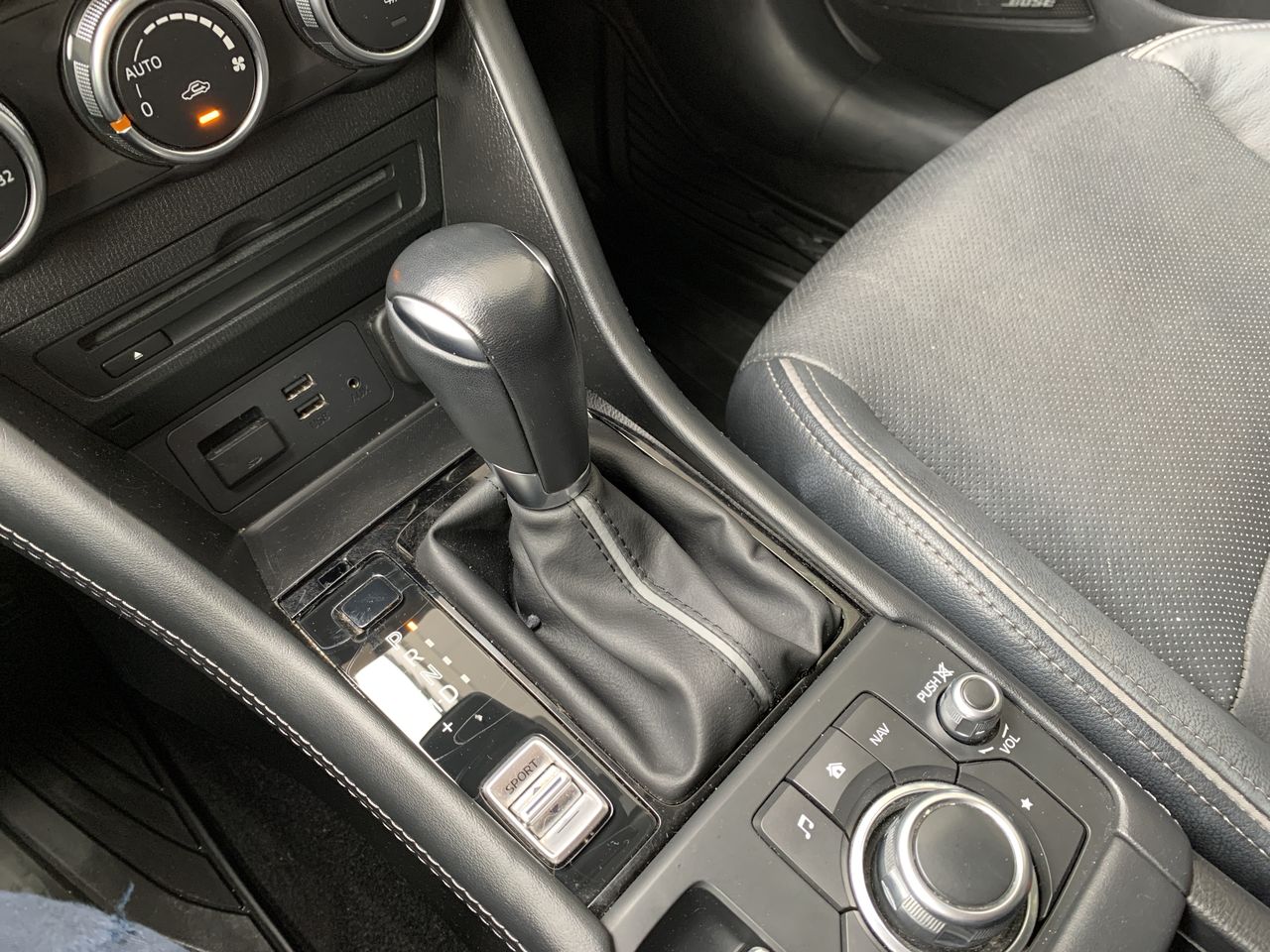 MAZDA - 32