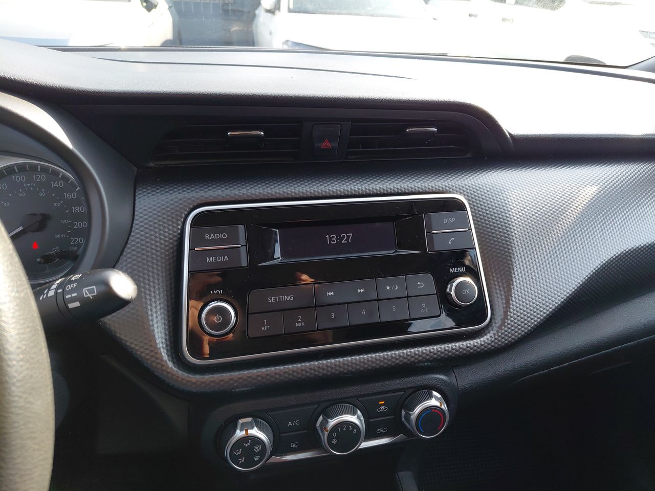 NISSAN - 30