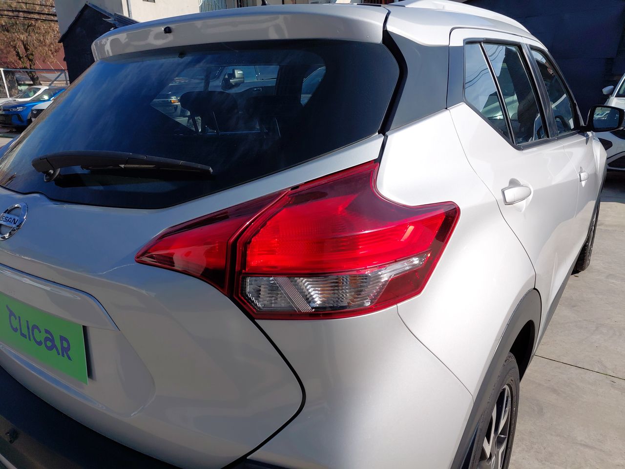 NISSAN - 21