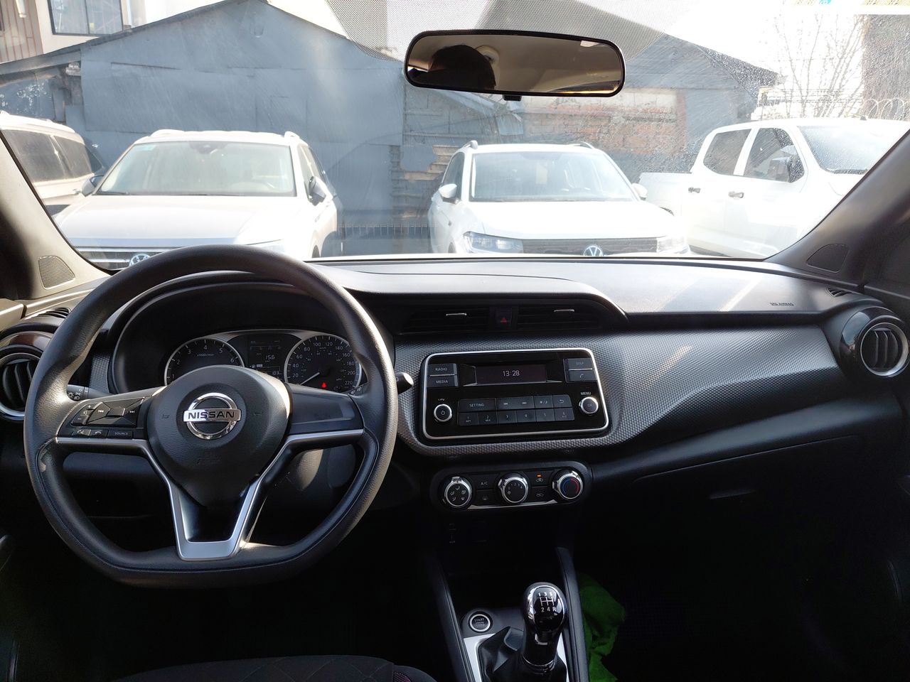 NISSAN - 9