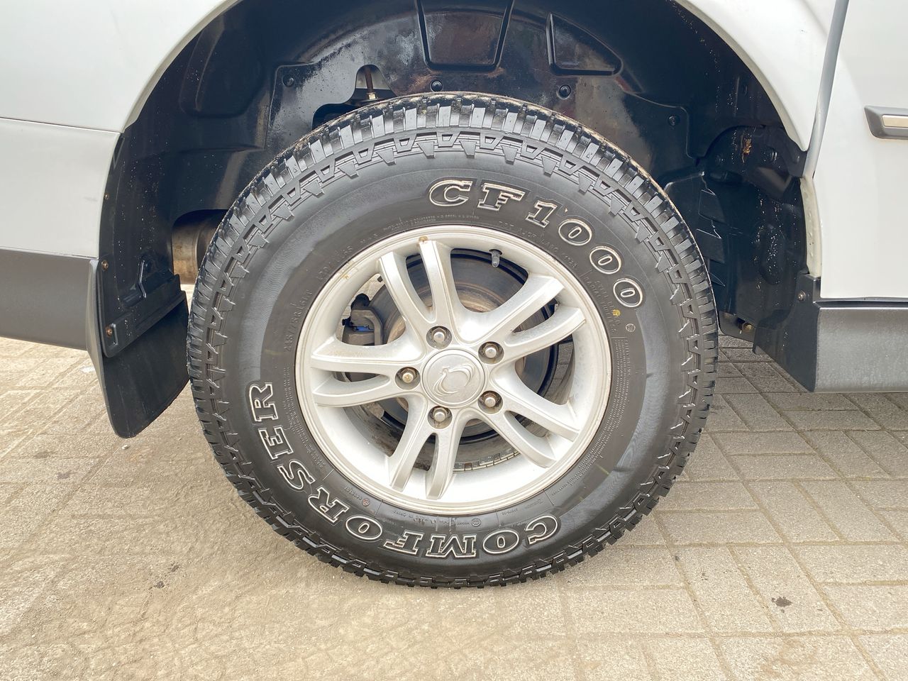SSANGYONG - 17