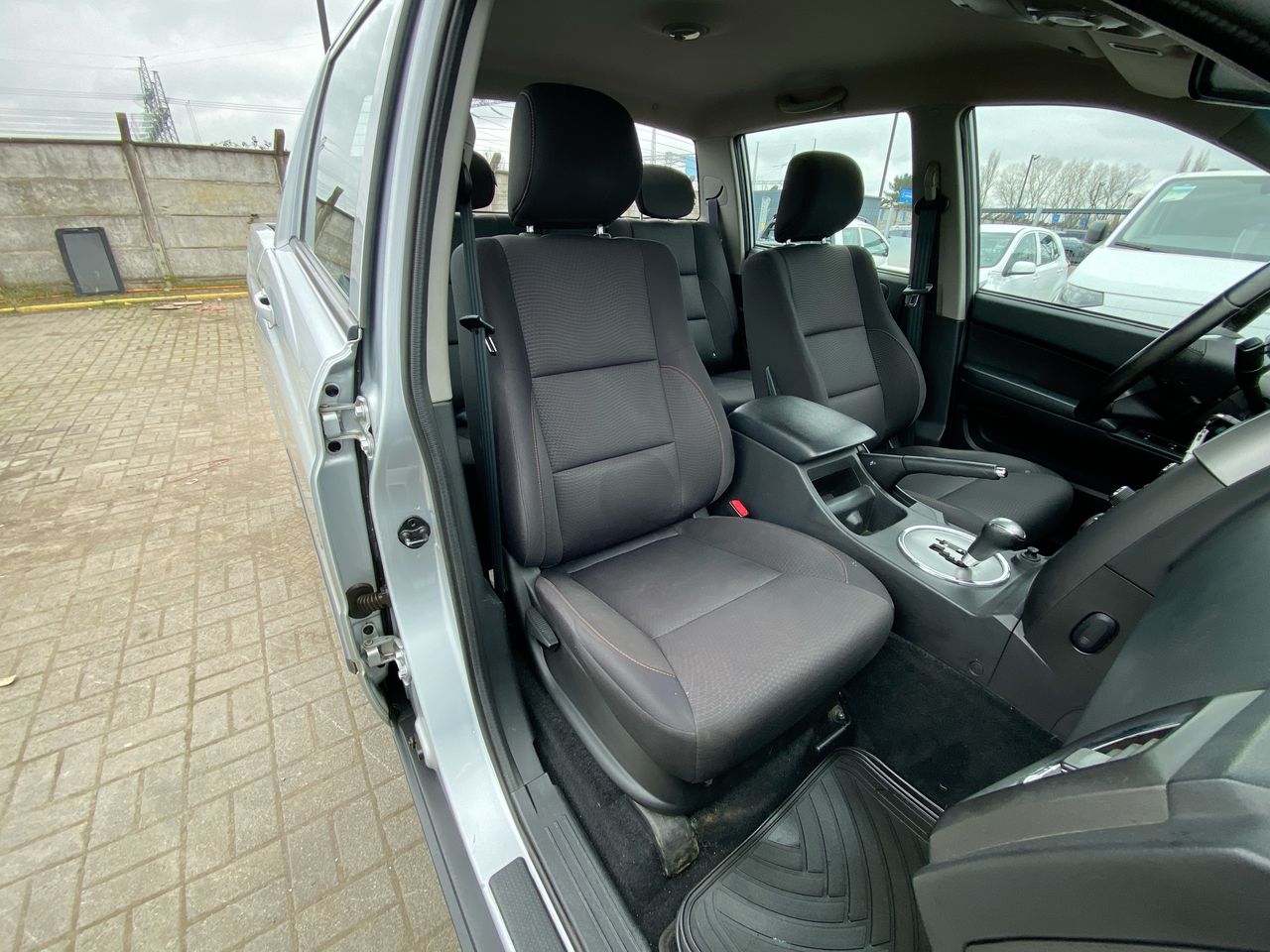SSANGYONG - 33