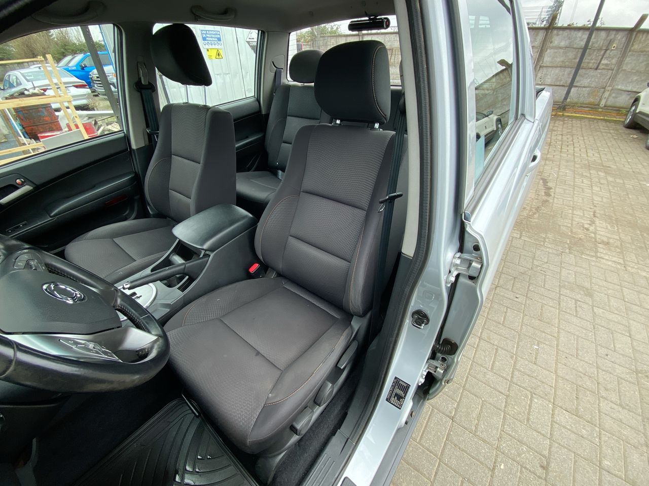 SSANGYONG - 25