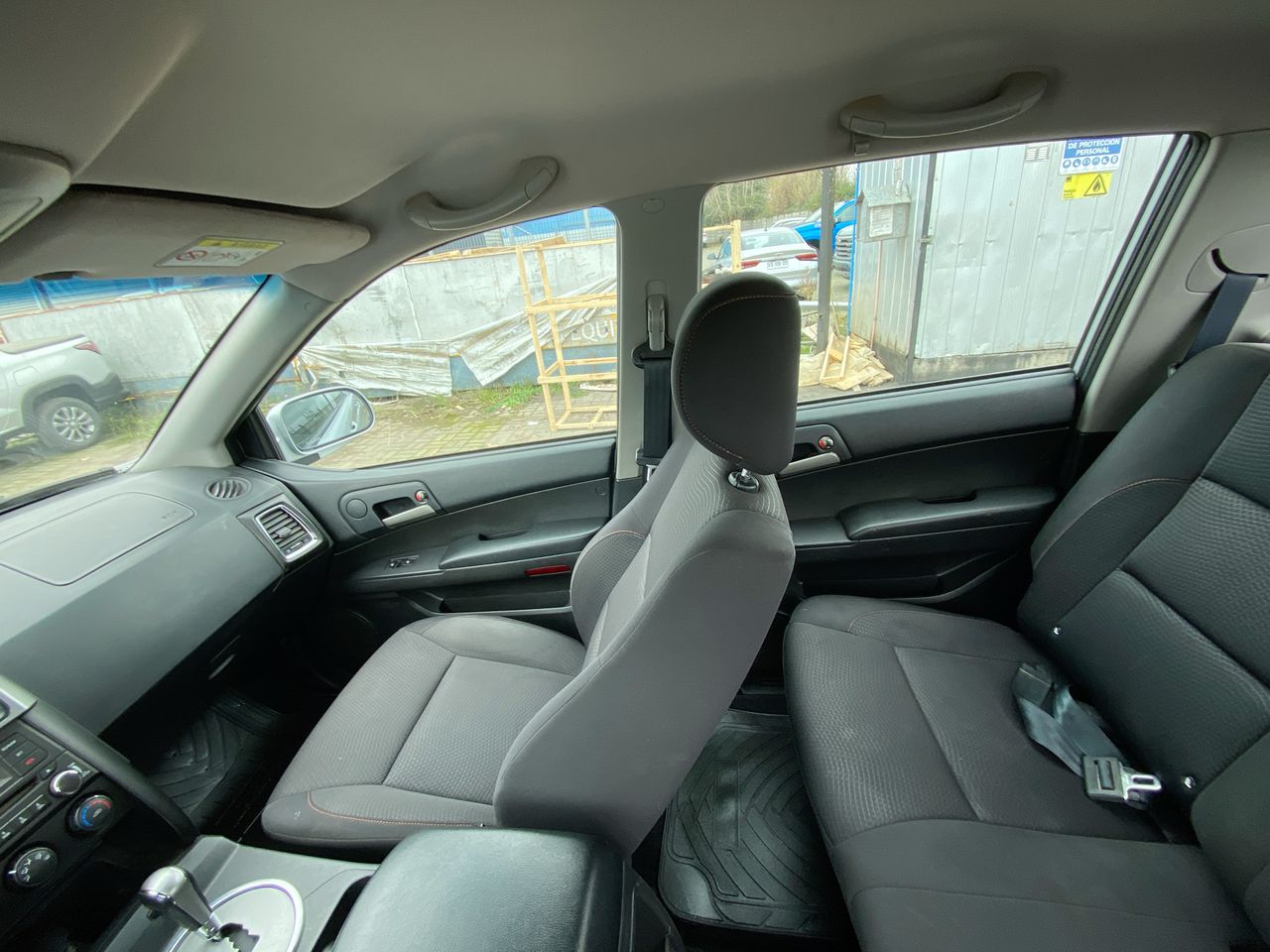 SSANGYONG - 11