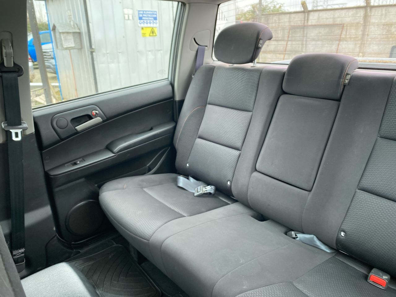 SSANGYONG - 12