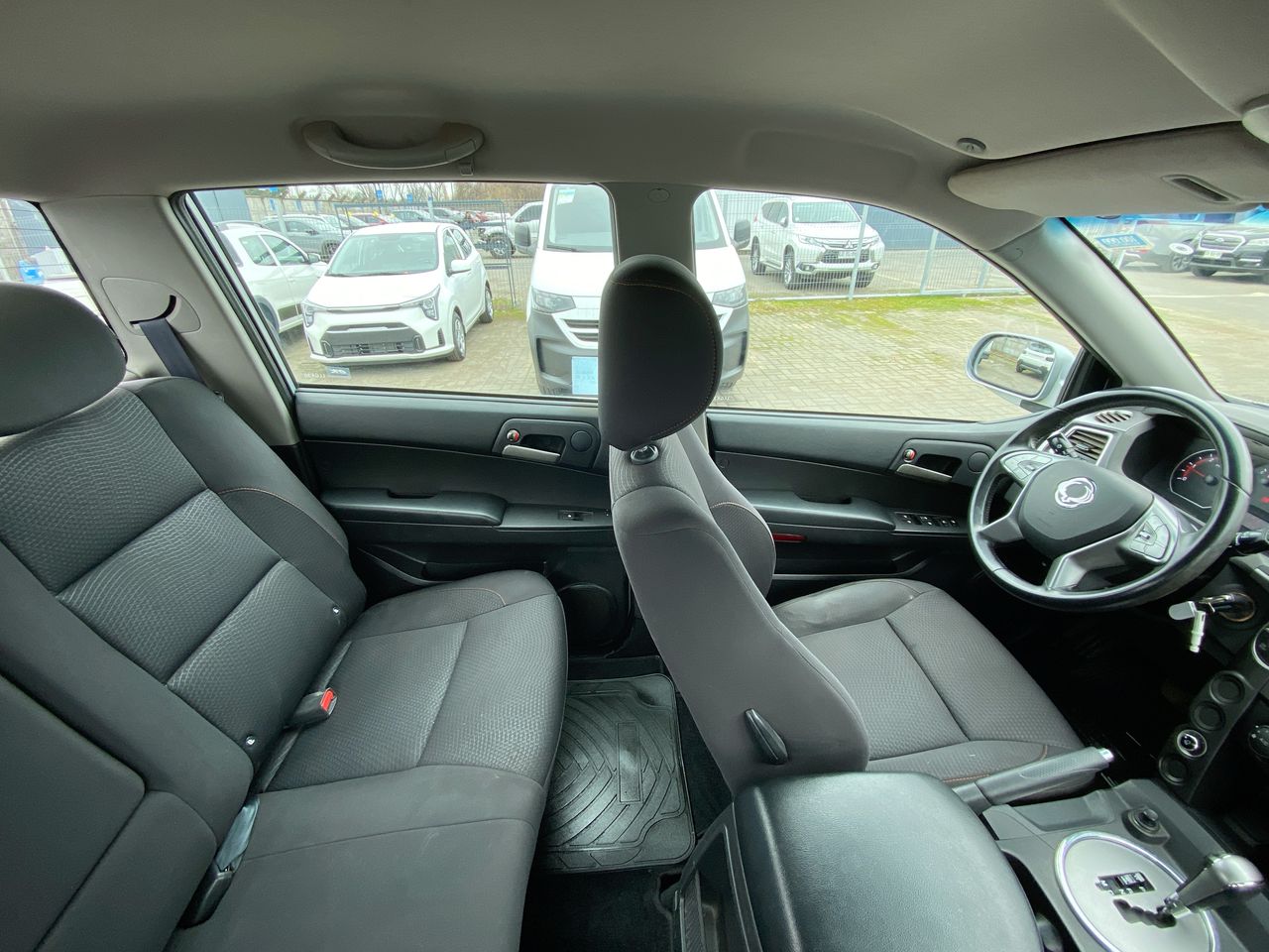 SSANGYONG - 15