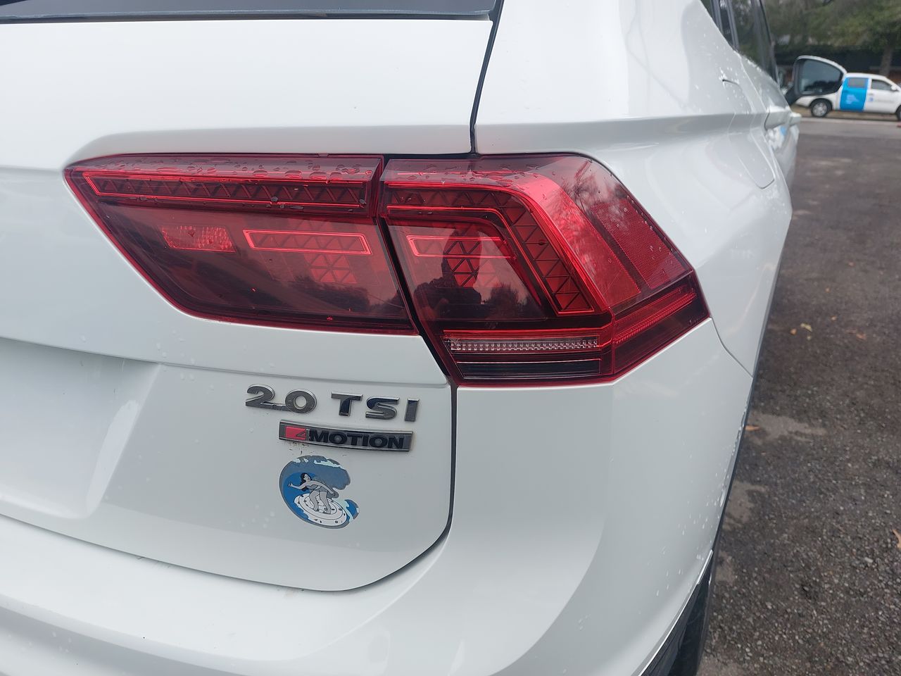 Volkswagen Tiguan — foto 12 de 30
