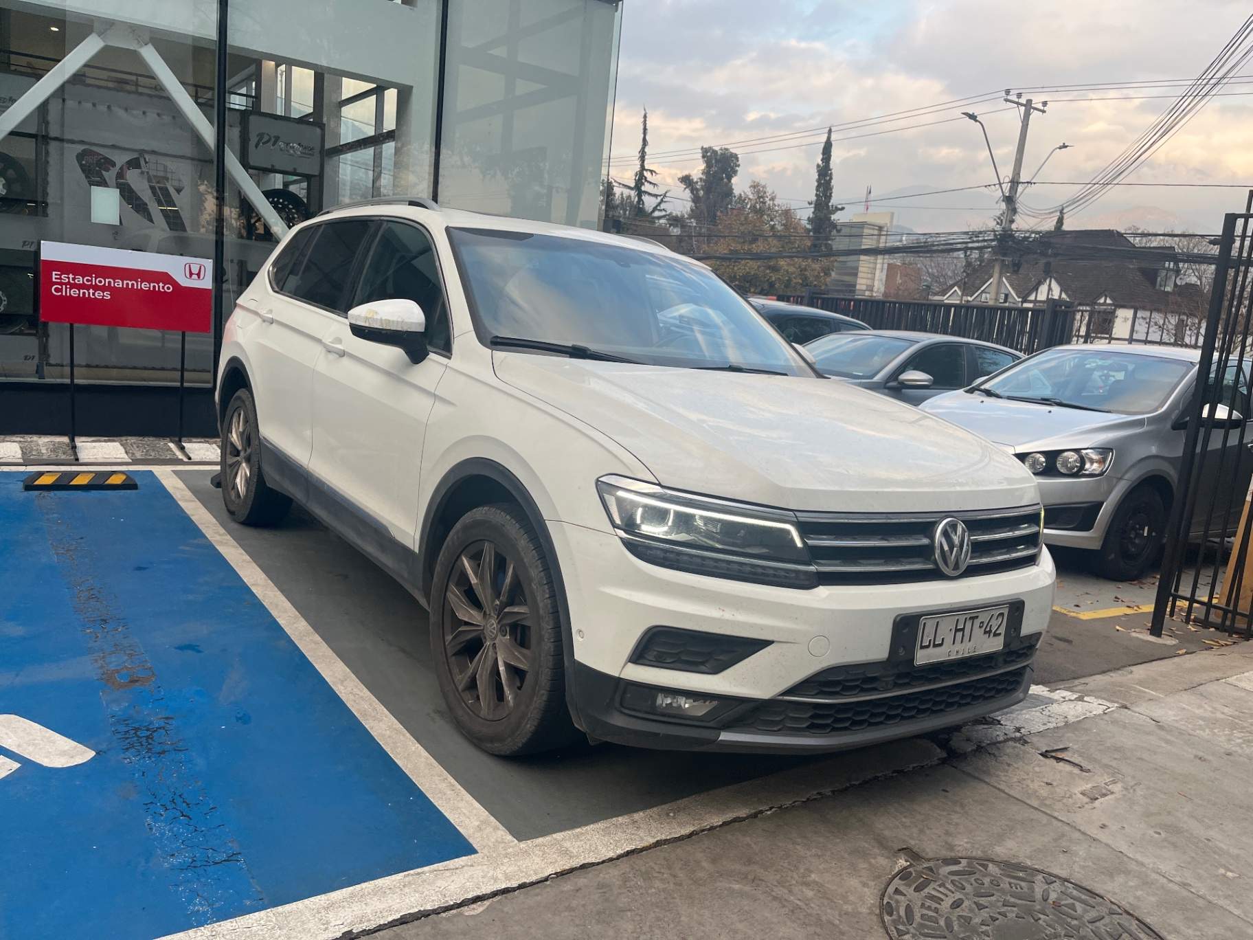 VOLKSWAGEN
