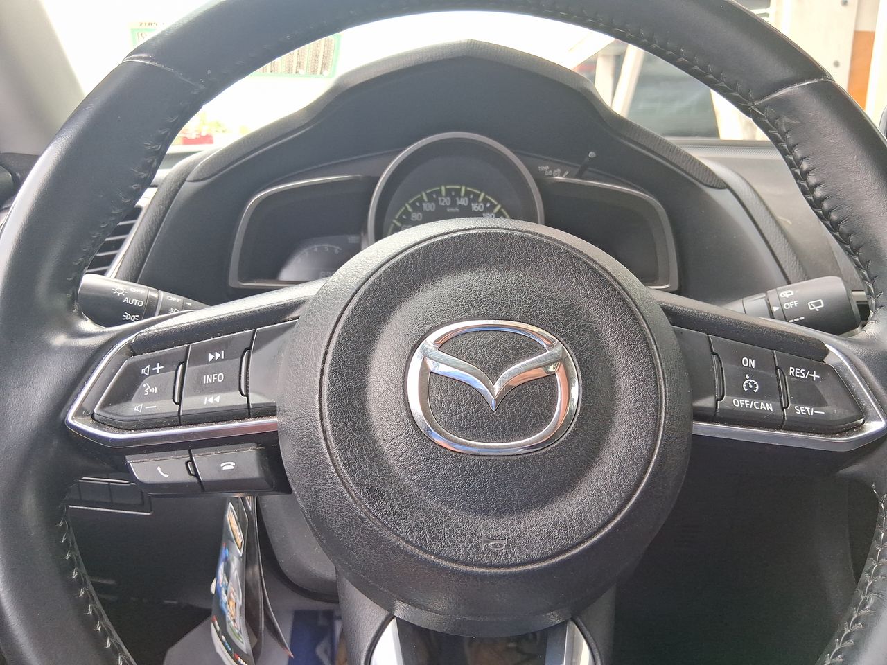 MAZDA - 22