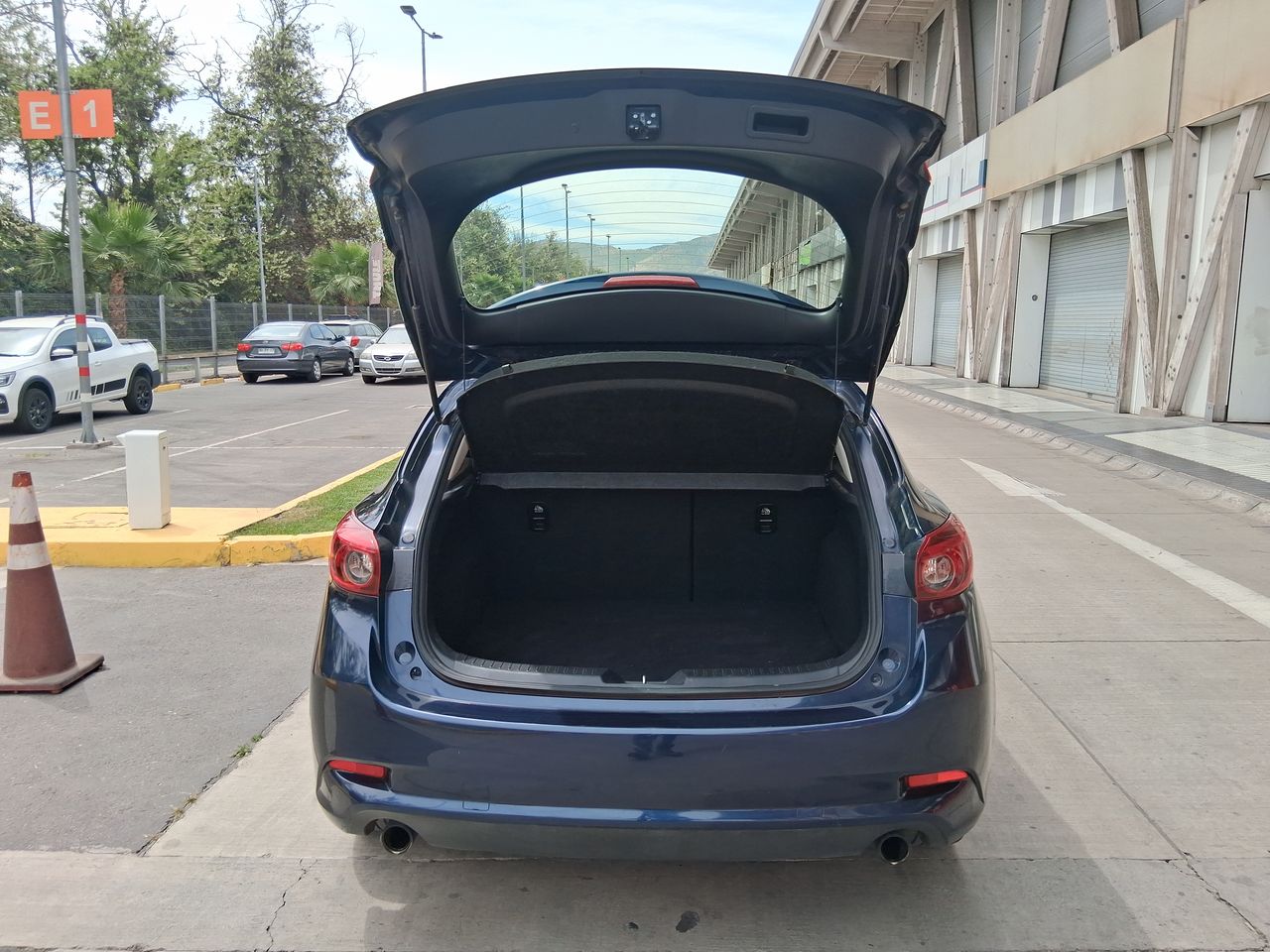 MAZDA - 17