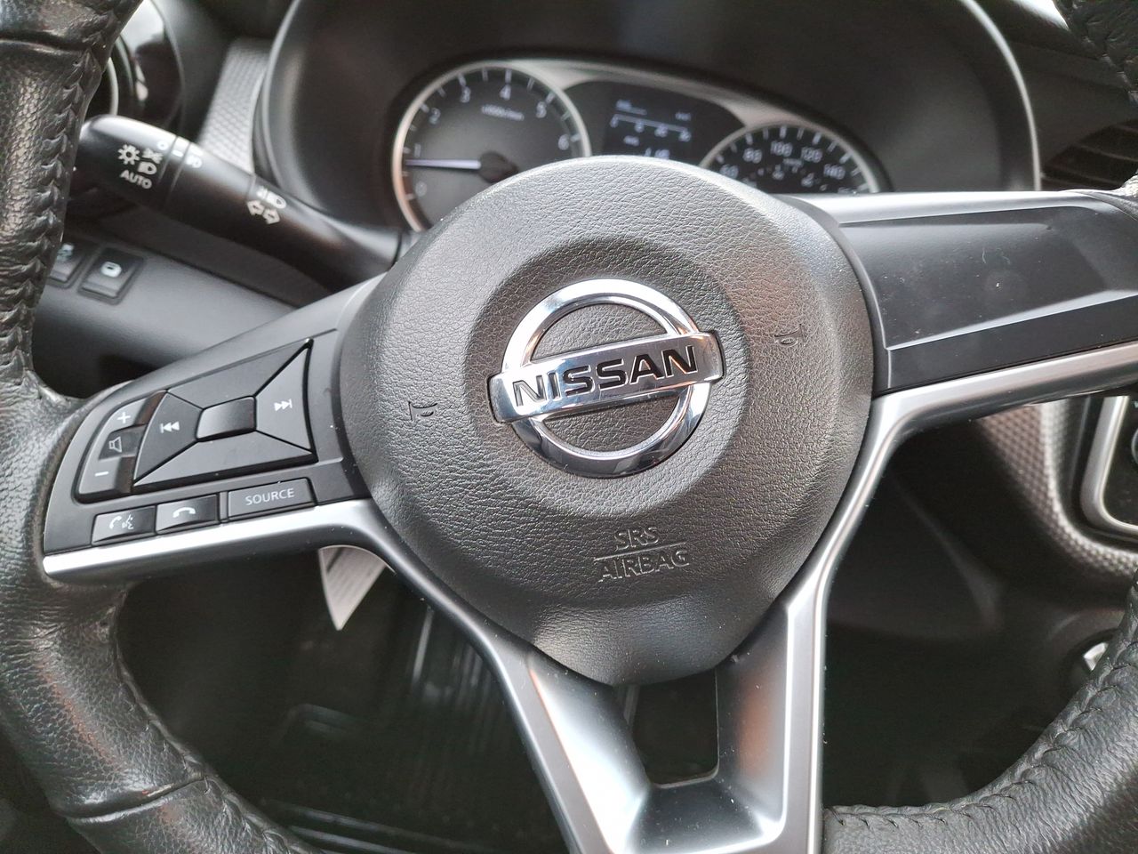 NISSAN - 17