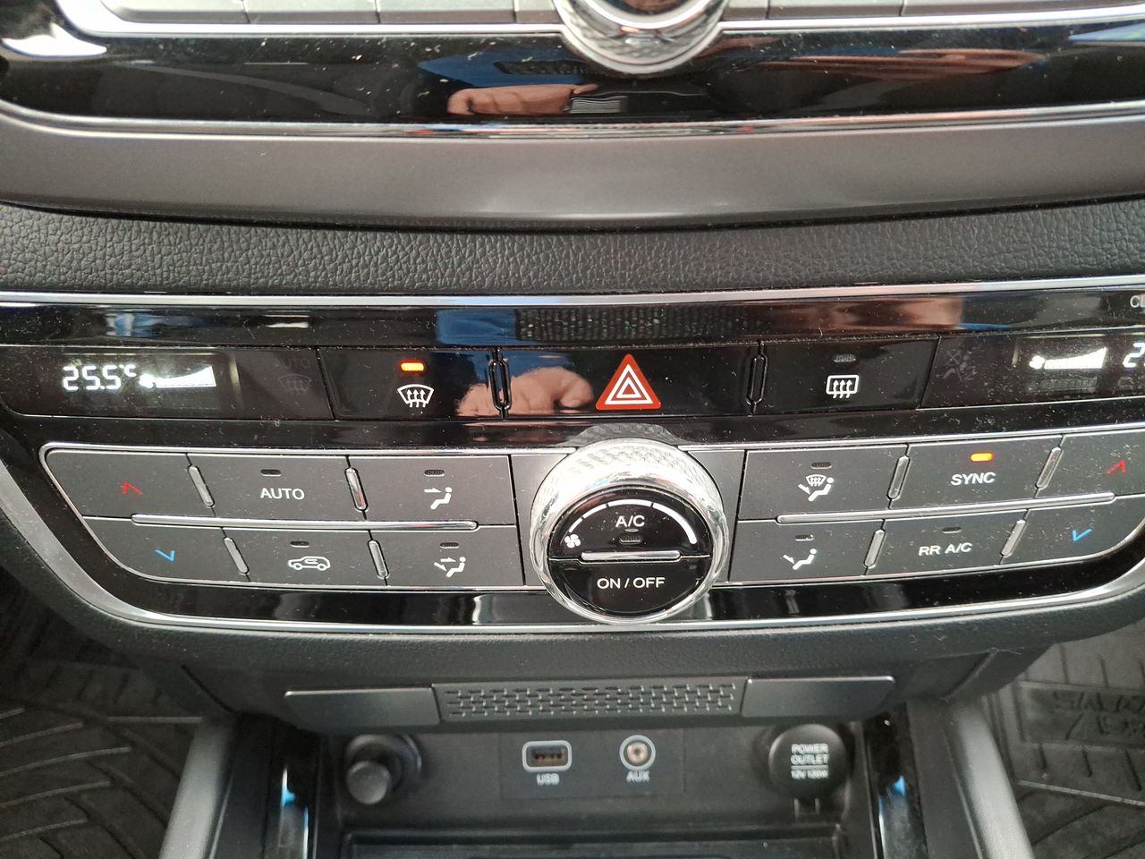 SsangYong Rexton — foto 22 de 28