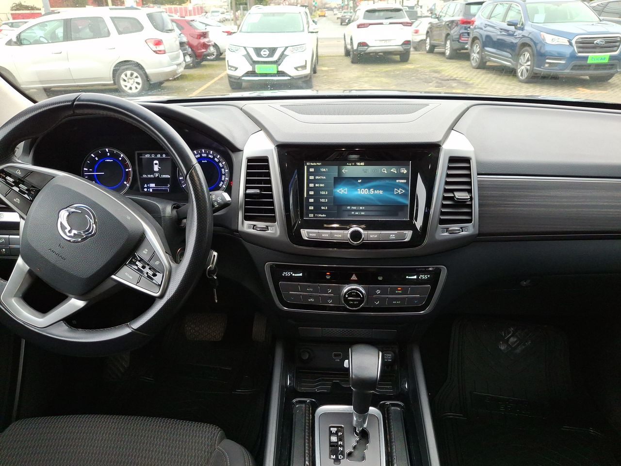SsangYong Rexton — foto 6 de 28