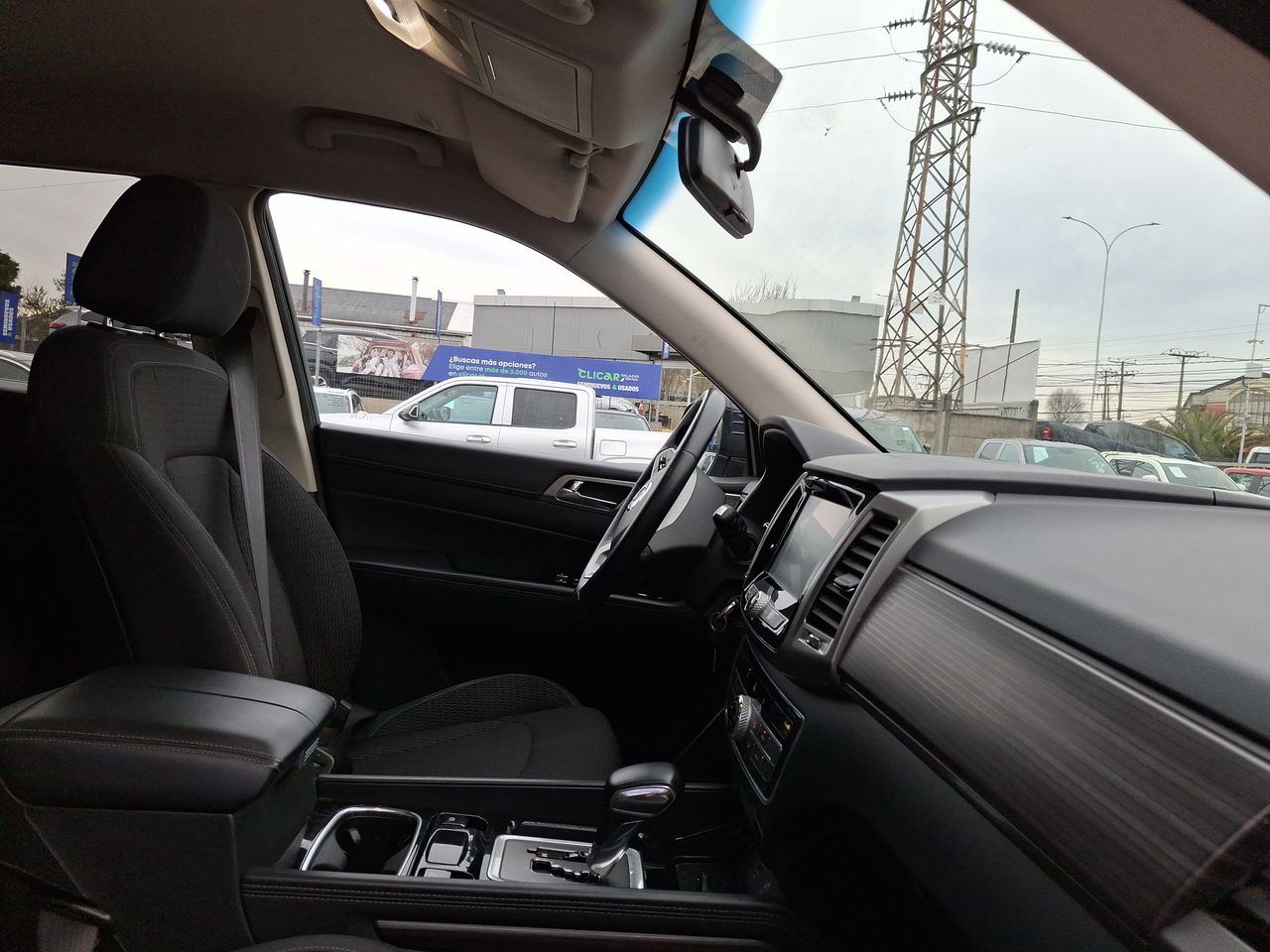 SsangYong Rexton — foto 7 de 28