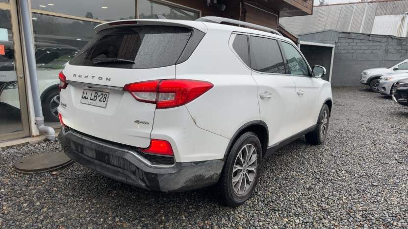 SSANGYONG - 4