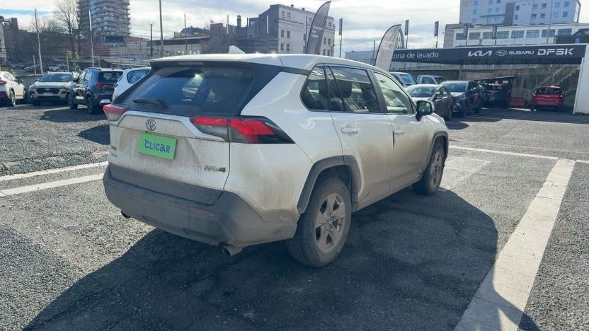 TOYOTA - 4