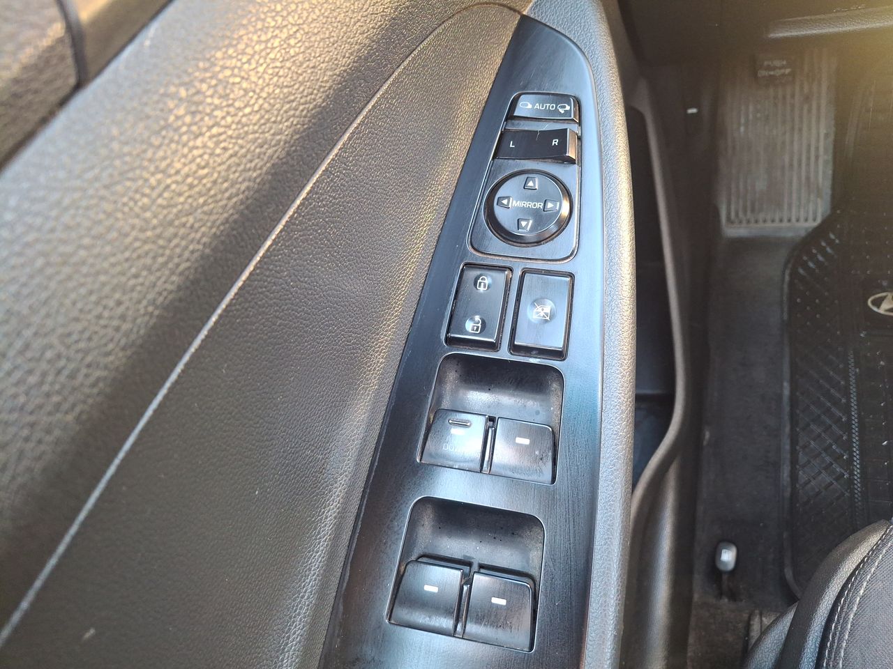 HYUNDAI - 21