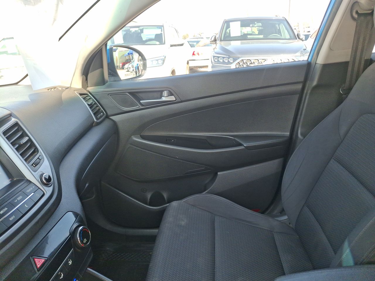 HYUNDAI - 11