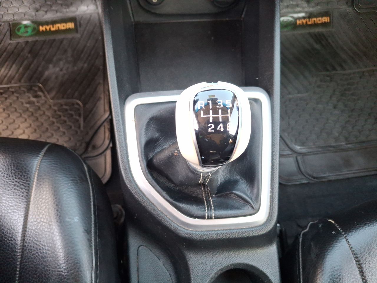HYUNDAI - 30
