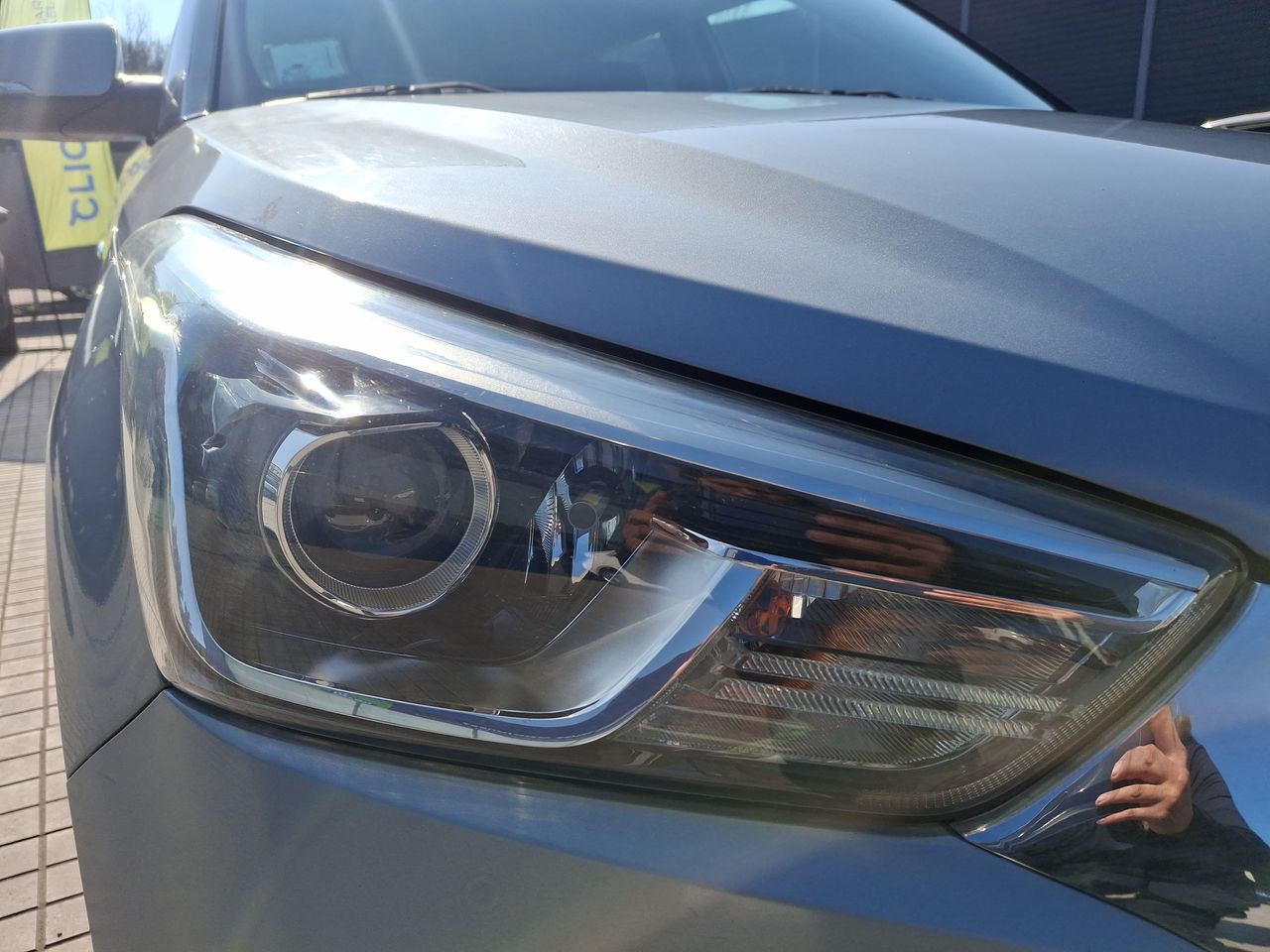 HYUNDAI - 18