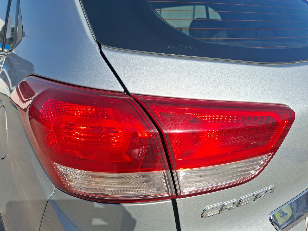 HYUNDAI - 20