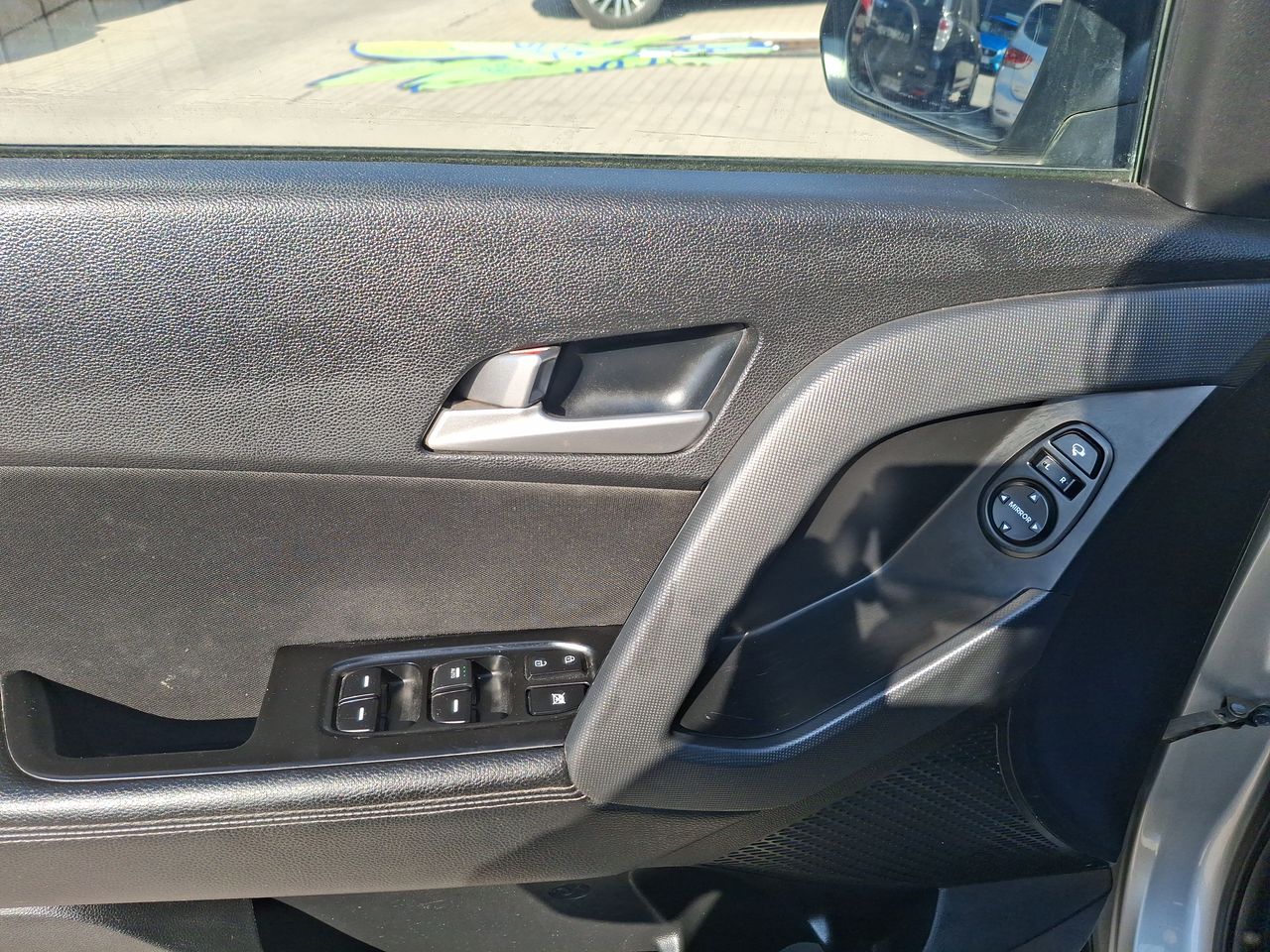 HYUNDAI - 22