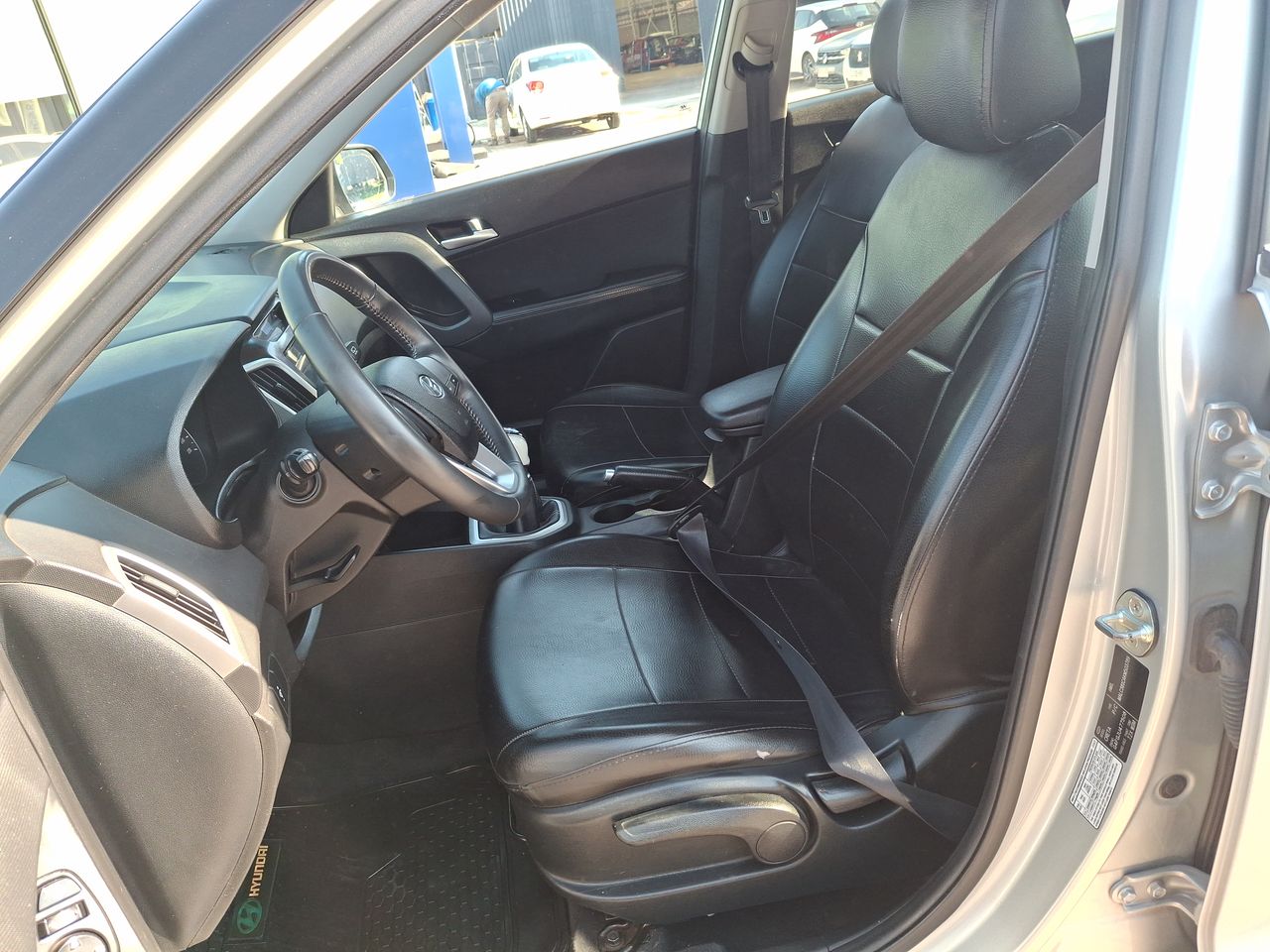 HYUNDAI - 23